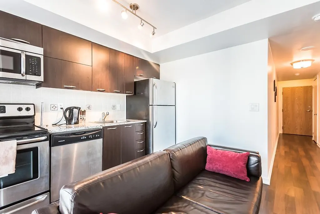 Apartment Near Rogers Centre Toronto Canada