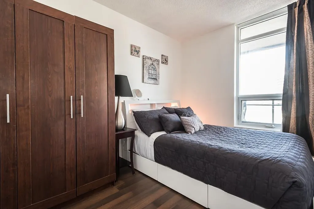 Apartment Near Rogers Centre Toronto Canada